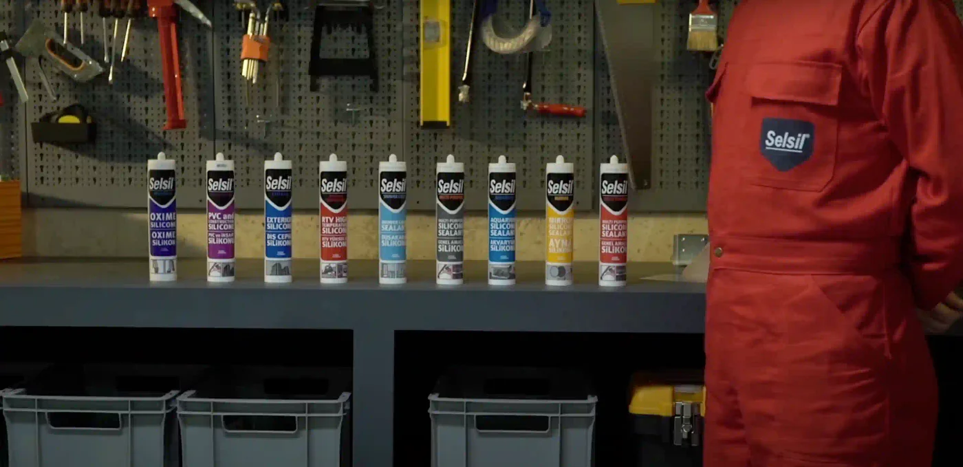 Tips for Applying Silicone Sealant — cover image