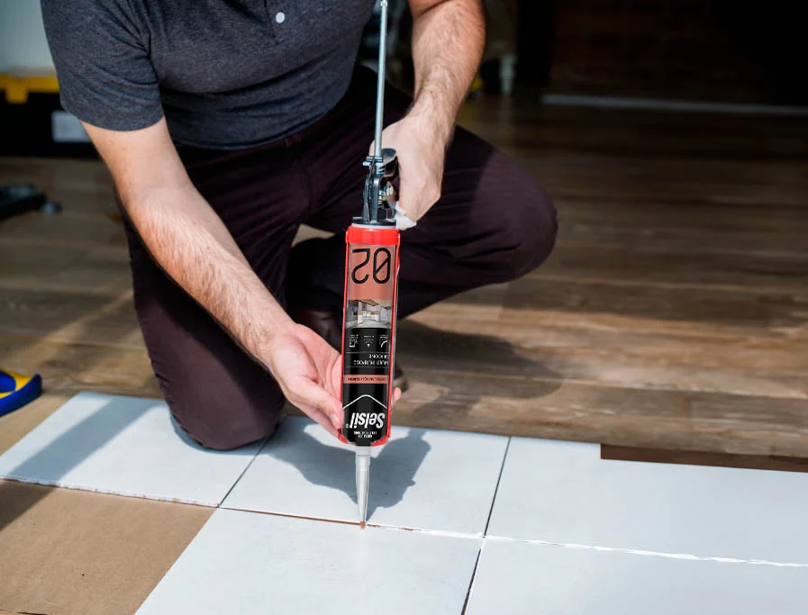 Applicazione del silicone